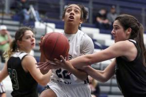 Prep basketball midseason recap: Postseason races heating up