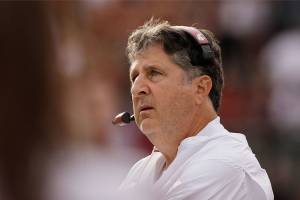 WSU, Leach agree to a one-year extension of his contract