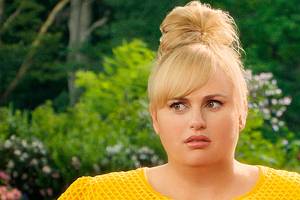 ‘Romantic’ tries to both mock and embrace romcom cliches