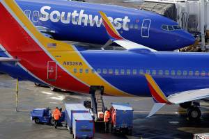 FAA probes Southwest calculations of baggage weight on jets