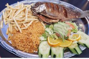 Snohomish’s Cocos Mariscos & Bar: Go for the food — and the fun