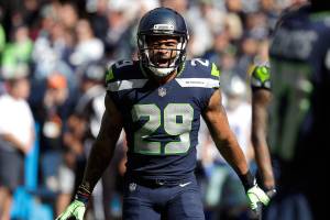 Art Thiel: After retirement talk, Earl cashes big payday