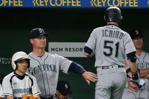 Back from Japan with 2 wins, M’s ready to turn page