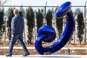 Art ‘adds to the whole vibe’ of Paine Field’s new terminal