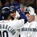 Bruce homers, Mariners hang on to beat Red Sox