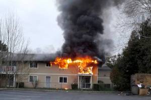 Fire damages 8 apartments, displaces 19 tenants in Monroe