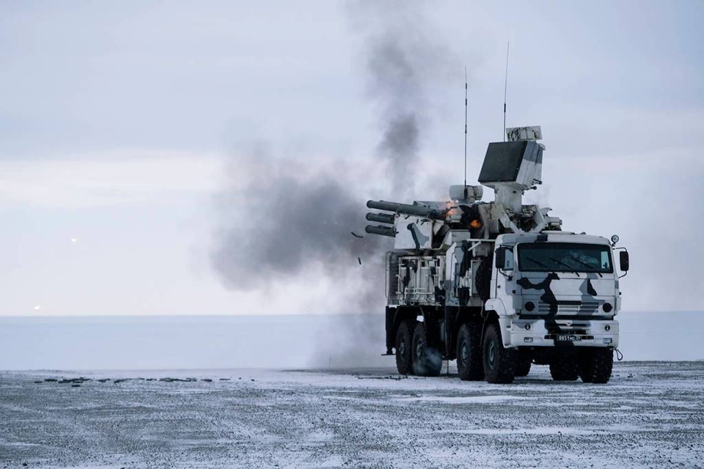 A Russian militarys Pansyr-S1 air defense system fires at a practice target during a military drill on Kotelny Island on Wednesday. (AP Photo/Vladimir Isachenkov)