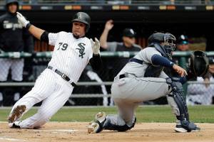 Error-prone Mariners fall to White Sox to open road trip