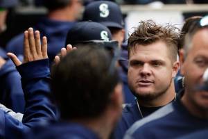 Vogelbach leads the hit parade as Seattle pounds the ChiSox