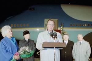 Bush Foundation wants retired Air Force One plane in museum
