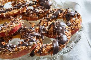 Nutritious apple ring ‘Samoas’ would make a Girl Scout proud