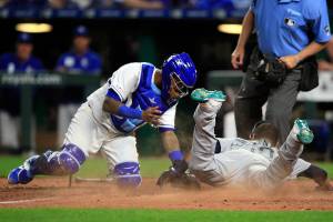 M’s beat Royals as record start to season continues