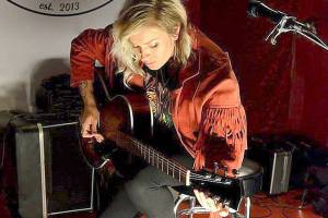 Where to hear live music in Snohomish County nightclubs