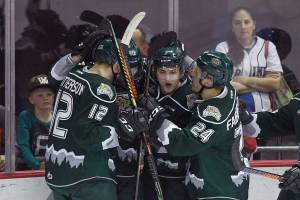 Silvertips stave off elimination, beat Chiefs in Game 4