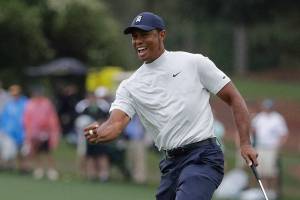 Tiger right in middle of Masters logjam