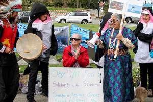 Snohomish woman ends fast that focused on plight of orcas