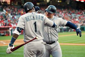 Mariners mash 4 home runs to give Kikuchi first MLB win