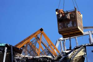 Seattle college student among 4 dead after crane collapse