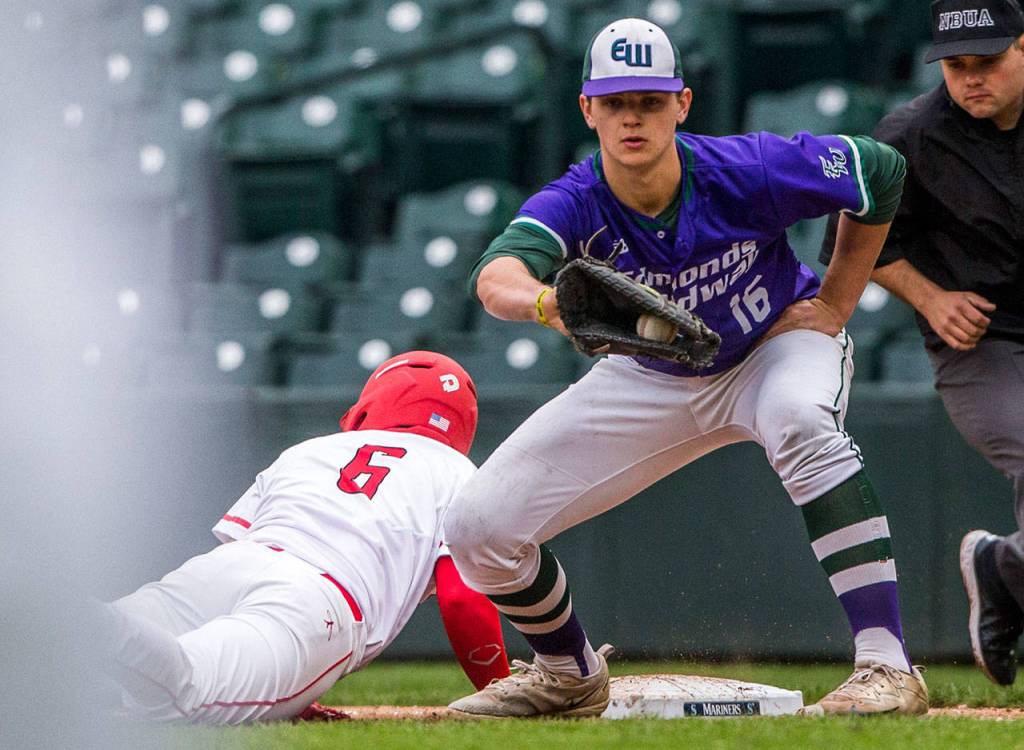 Coming off back-to-back state semifinal runs, Edmonds-Woodway is making its third consecutive state appearance. (Olivia Vanni / The Herald)