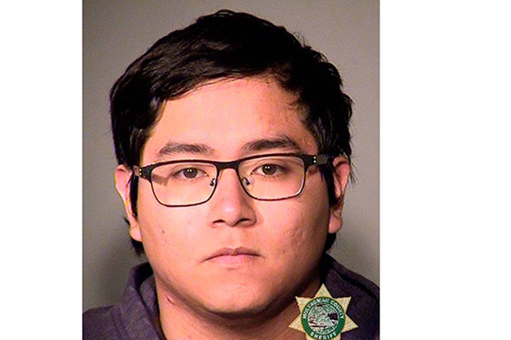 Ex-Oregon football star stops armed student at Oregon school