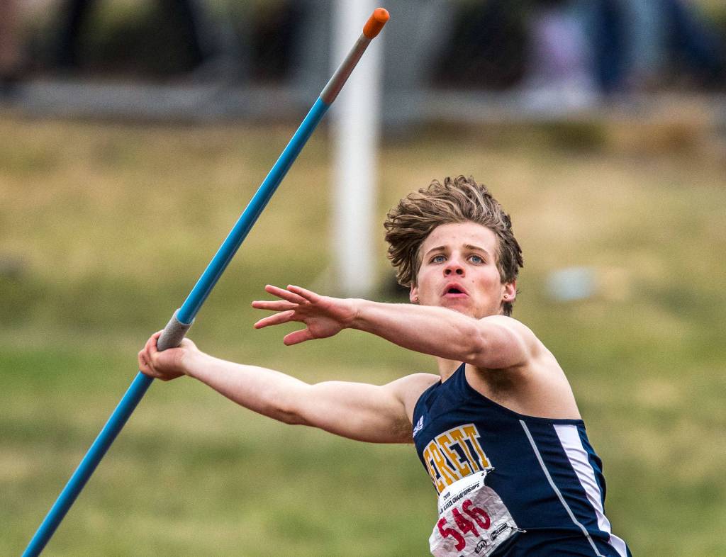 Everetts Cody Bennett throws the javelin during the second day of competition at the 4A/3A/2A State Track Field Championships on Friday at Mount Tahoma High School in Tacoma. (Olivia Vanni / The Herald)