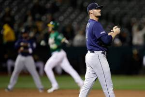 Mariners drop 4th straight