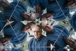 Bob Ade, 84, kaleidoscope artist. (Andy Bronson / The Herald)