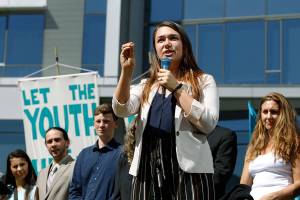 Oregon Democrats rally behind cap-and-trade emissions plan