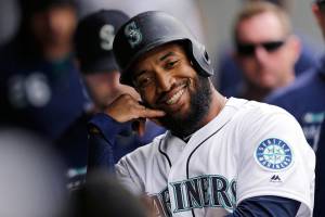 Santana homers twice, Mariners thump Royals