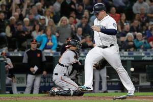 LeBlanc rescues opener, helps M’s to 5-2 win