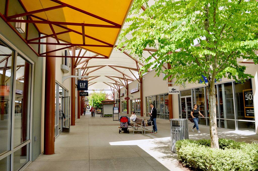 Seattle Premium Outlets in Tulalip. (Sue Misao / Herald file)