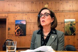 Oregon governor ready to take lead on divisive climate plan