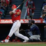 M’s offense stays cold in loss to Angels