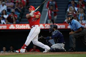 M’s offense stays cold in loss to Angels