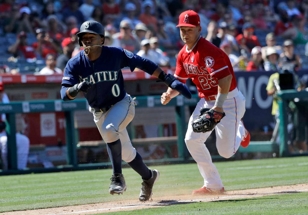 Rookie’s first career HR gives Angels a sweep of the Mariners