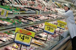 8 tips for saving money on groceries