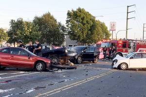 Man likely to be arrested after six-car pileup in Everett