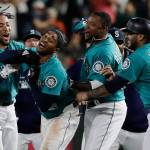 Smith’s walk-off single in 9th lifts Mariners over Tigers