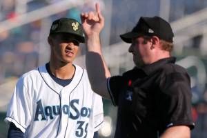 AquaSox lose slugfest to Dust Devils