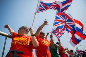 Protest shows solidarity for native Hawaiians vs. telescope