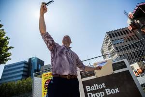 Gregerson, Dunn lead Dems in crowded County Council race