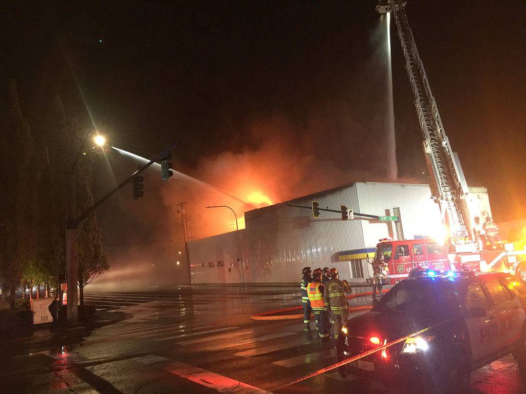 The Judd & Black appliance store in Everett burns Sept. 21, 2018. (Bill Pedigo / Herald file)