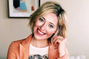 Stanwood’s Hannah Mac embarks on a new musical direction