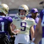 After losing the battle to be the starting quarterback, Washington announced Saturday that Jake Haener (9) left the football program. (AP Photo/Elaine Thompson)