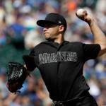 Gonzales earns his 14th win in the Mariners’ 3-1 victory