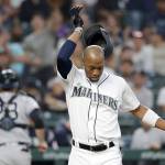 Yankees top Mariners 5-4 to open series