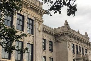 Revised contract keeps Everett teachers Washington’s best-paid