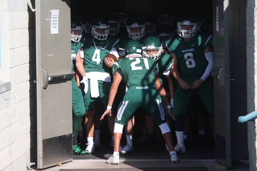 Glacier Peak beat Edmonds-Woodway 35-14, in the season opening football game for both teams, at Edmonds Stadium on Friday, Sept. 6, 2019 in Edmonds, Wash. (Andy Bronson / The Herald)