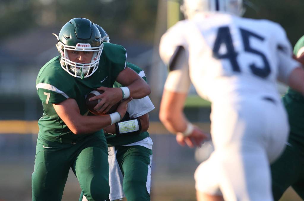 Glacier Peak beat Edmonds-Woodway 35-14, in the season opening football game for both teams, at Edmonds Stadium on Friday, Sept. 6, 2019 in Edmonds, Wash. (Andy Bronson / The Herald)