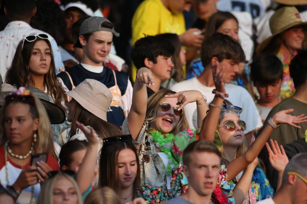 Glacier Peak beat Edmonds-Woodway 35-14, in the season opening football game for both teams, at Edmonds Stadium on Friday, Sept. 6, 2019 in Edmonds, Wash. (Andy Bronson / The Herald)